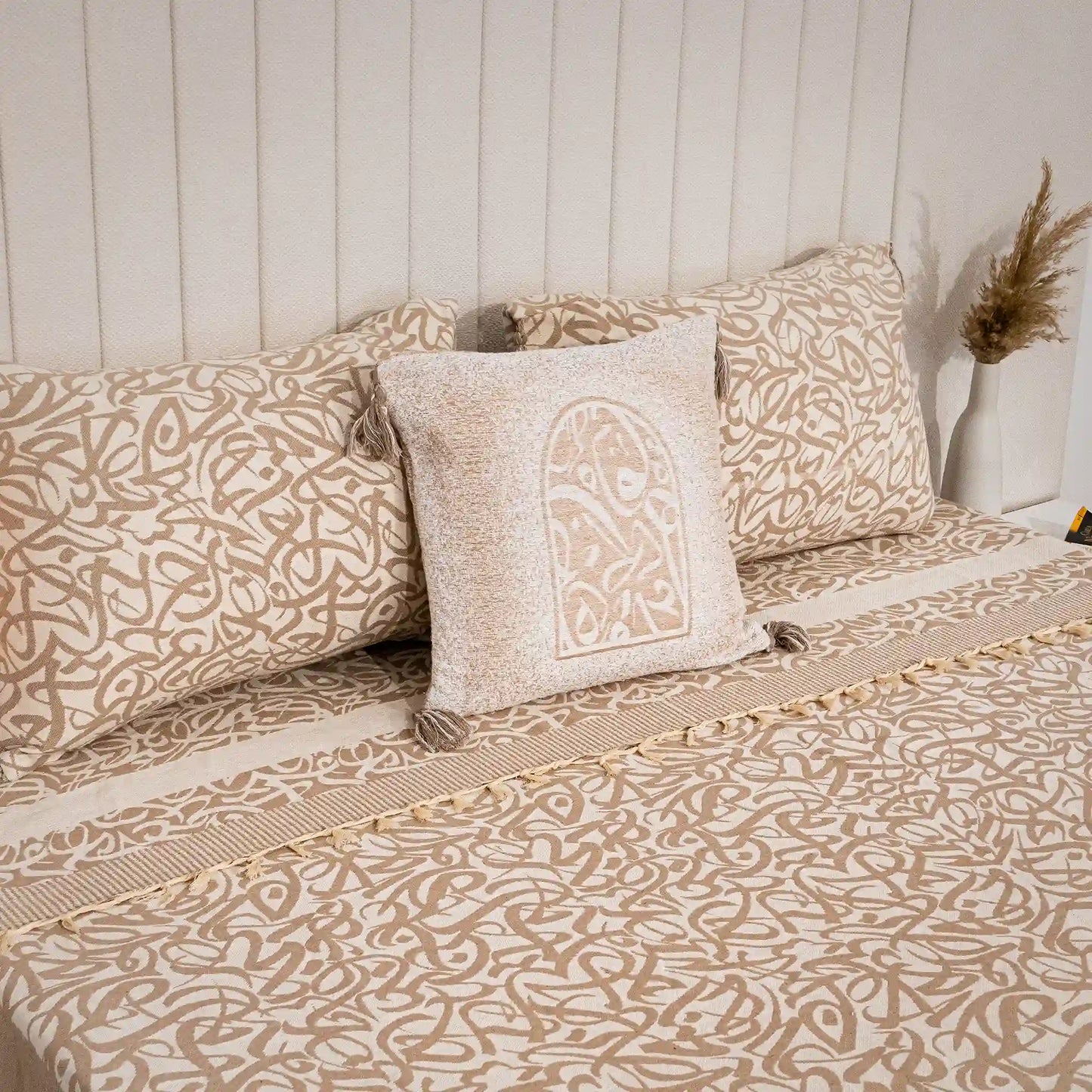 Parure de lit Design Calligraphie Avec 2 Housses de coussins