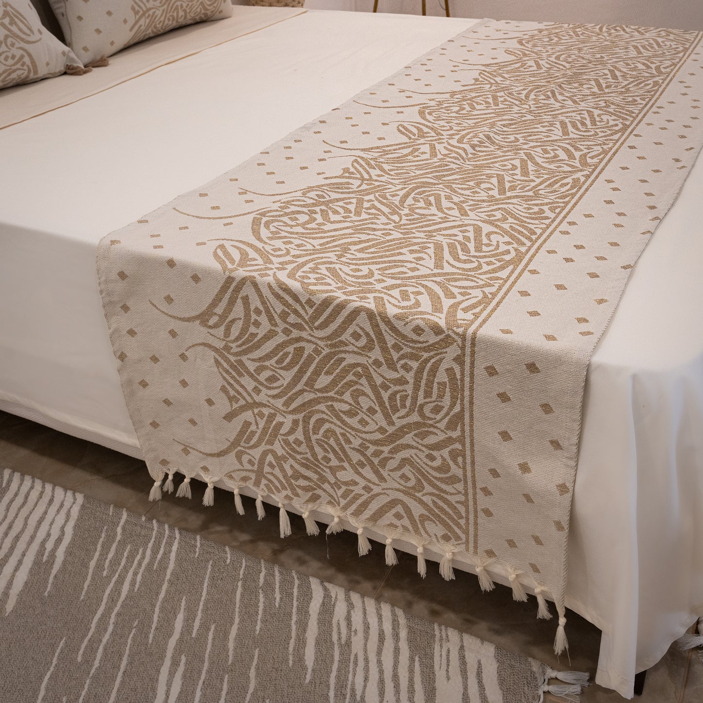 Chemin de lit Calligraphie + 2 Housses de coussin