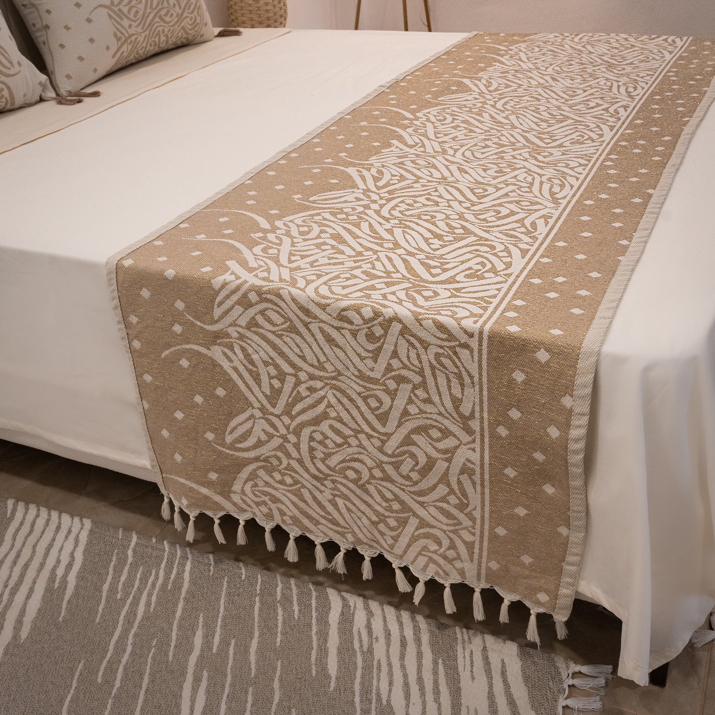 Chemin de lit Calligraphie + 2 Housses de coussin