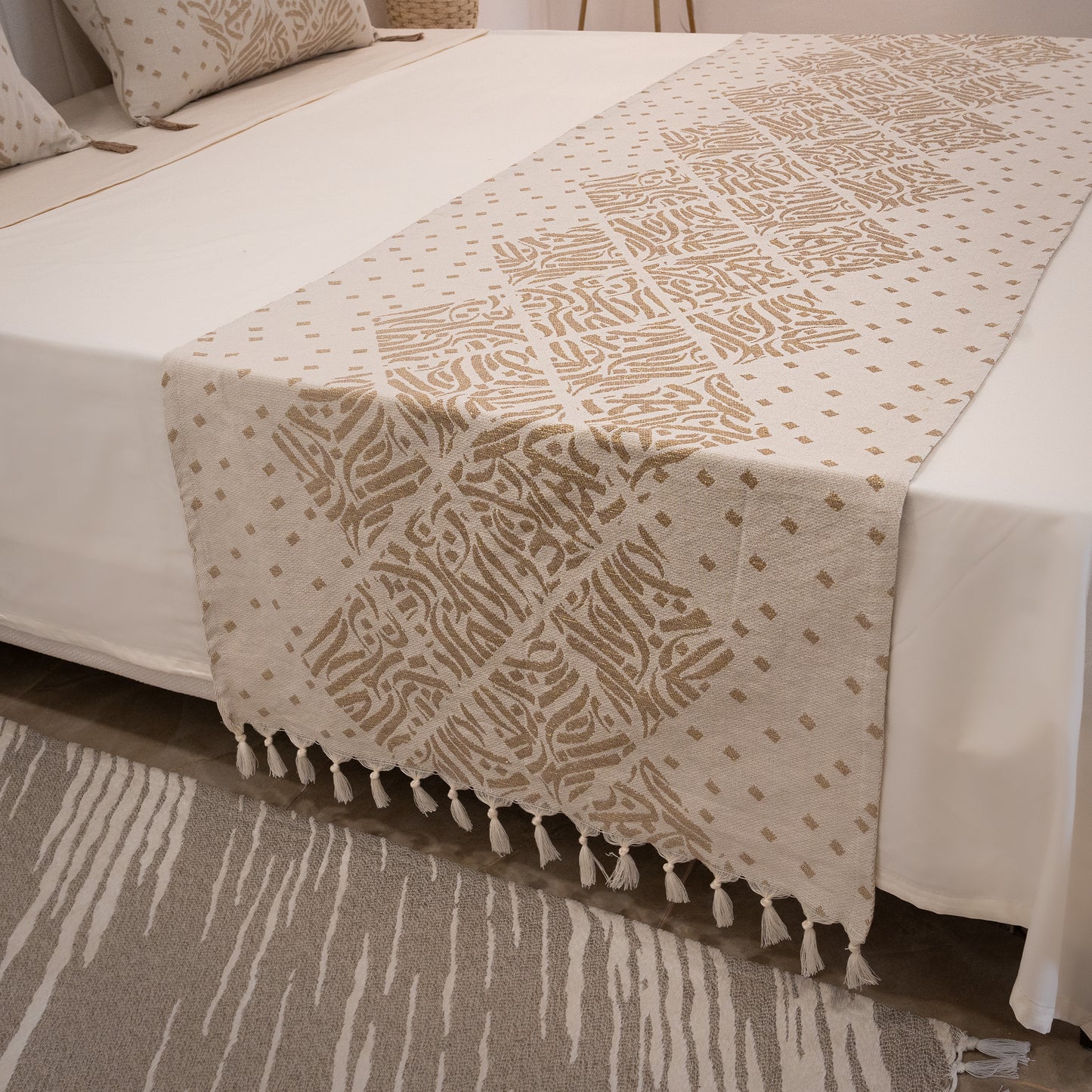 Chemin de lit Calligraphie + 2 Housses de coussin