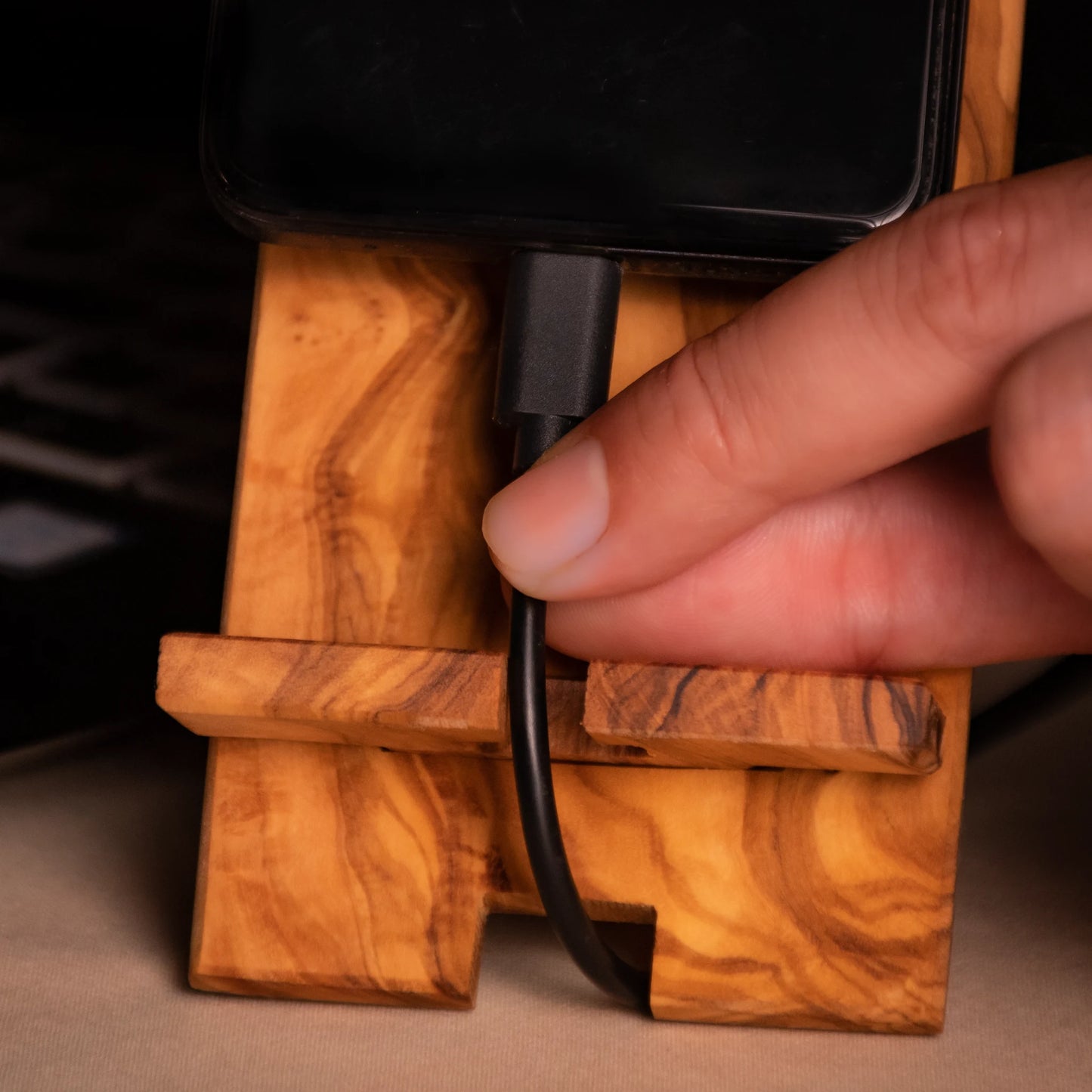 Support de Téléphone en Bois d’Olivier Ecostand