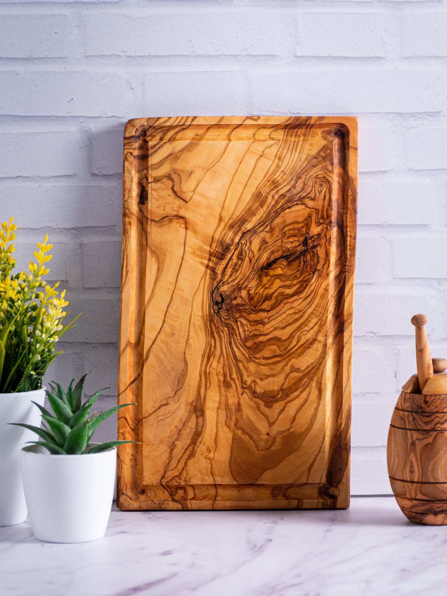 Planche à découper rustique en bois naturel avec rainures
