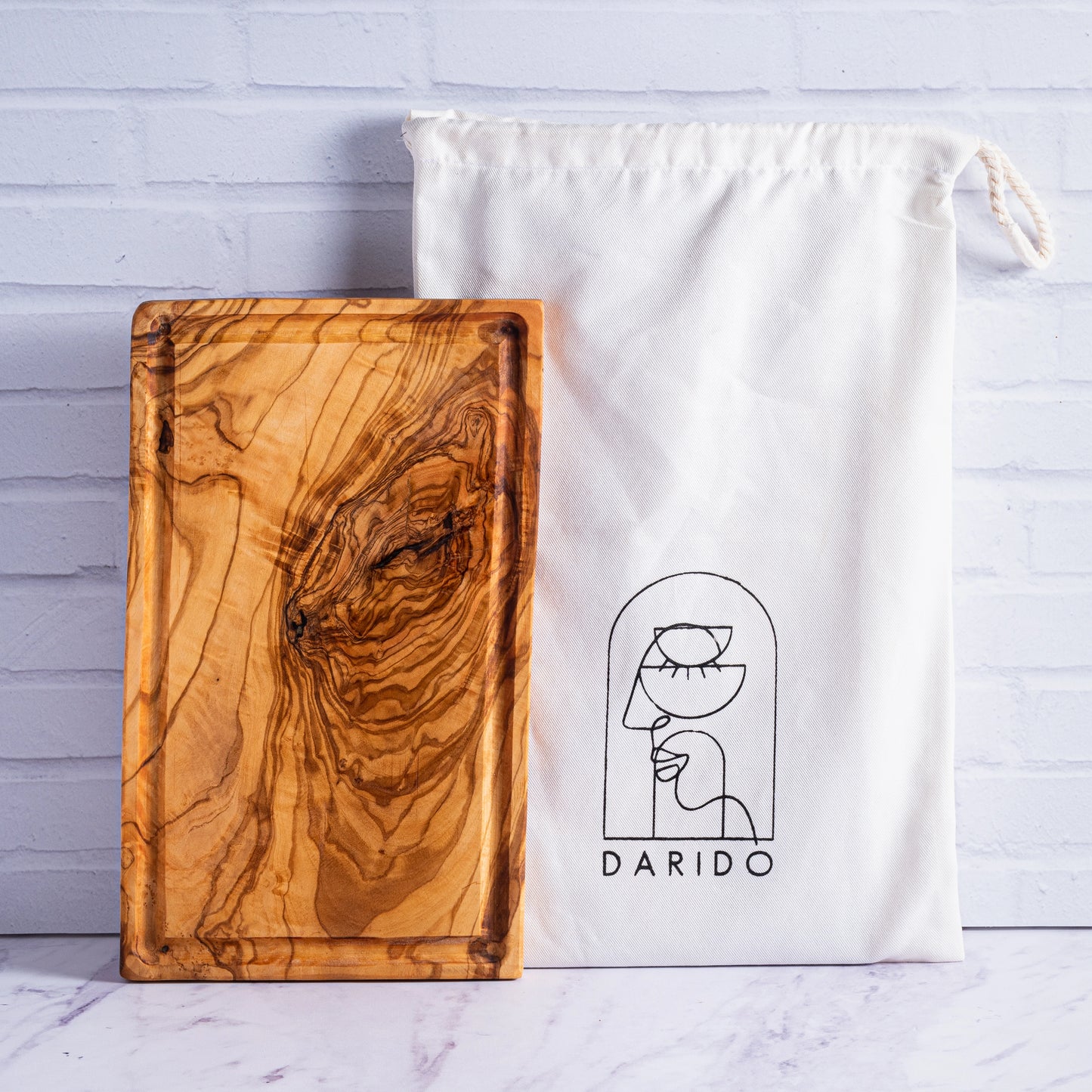 Planche à découper rustique en bois naturel avec rainures