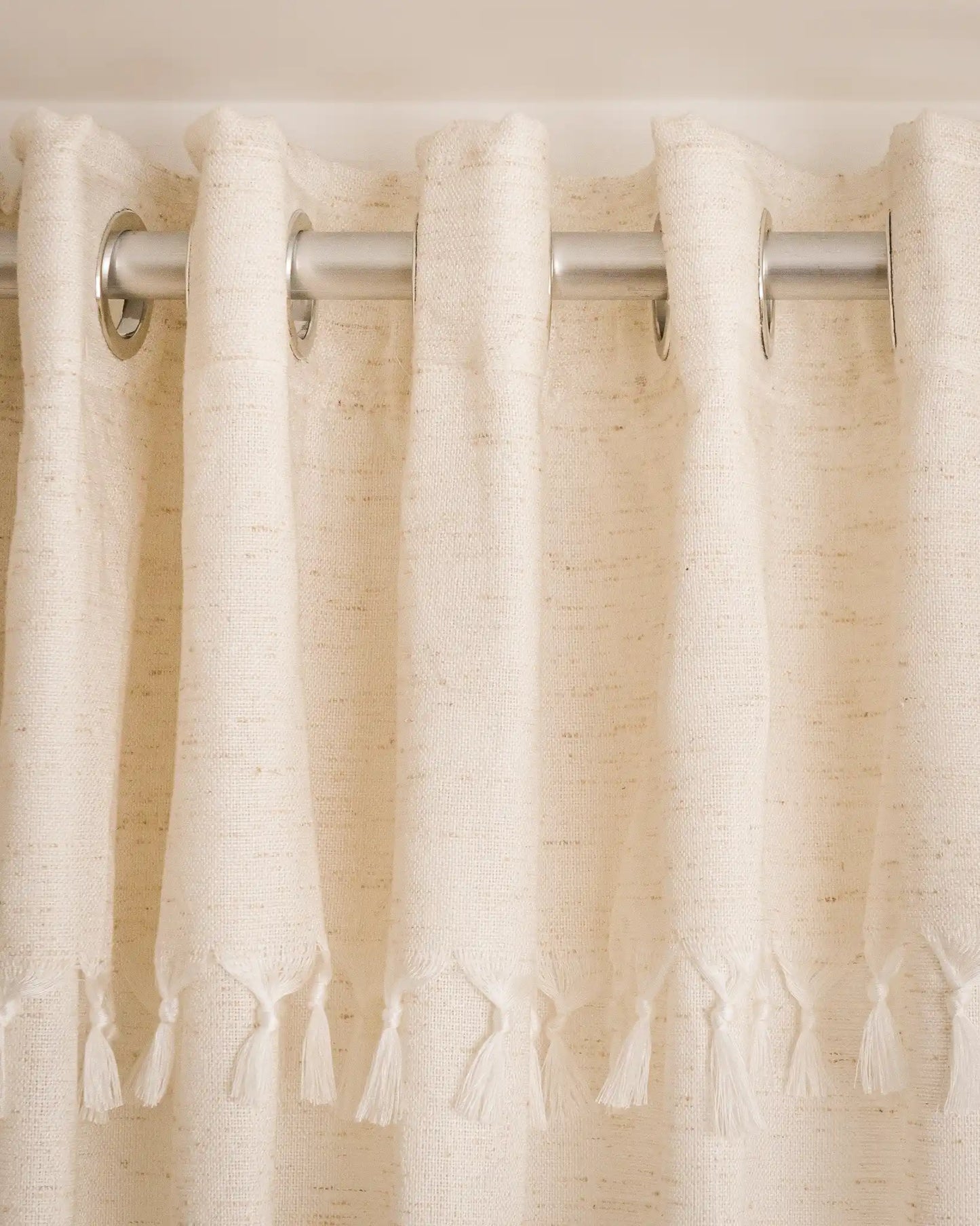 Rideau Anneau Artisanal 6 mètre en lin effet chiné couleur ecru, zezia
