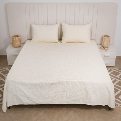 Parure de lit avec deux housses de coussins