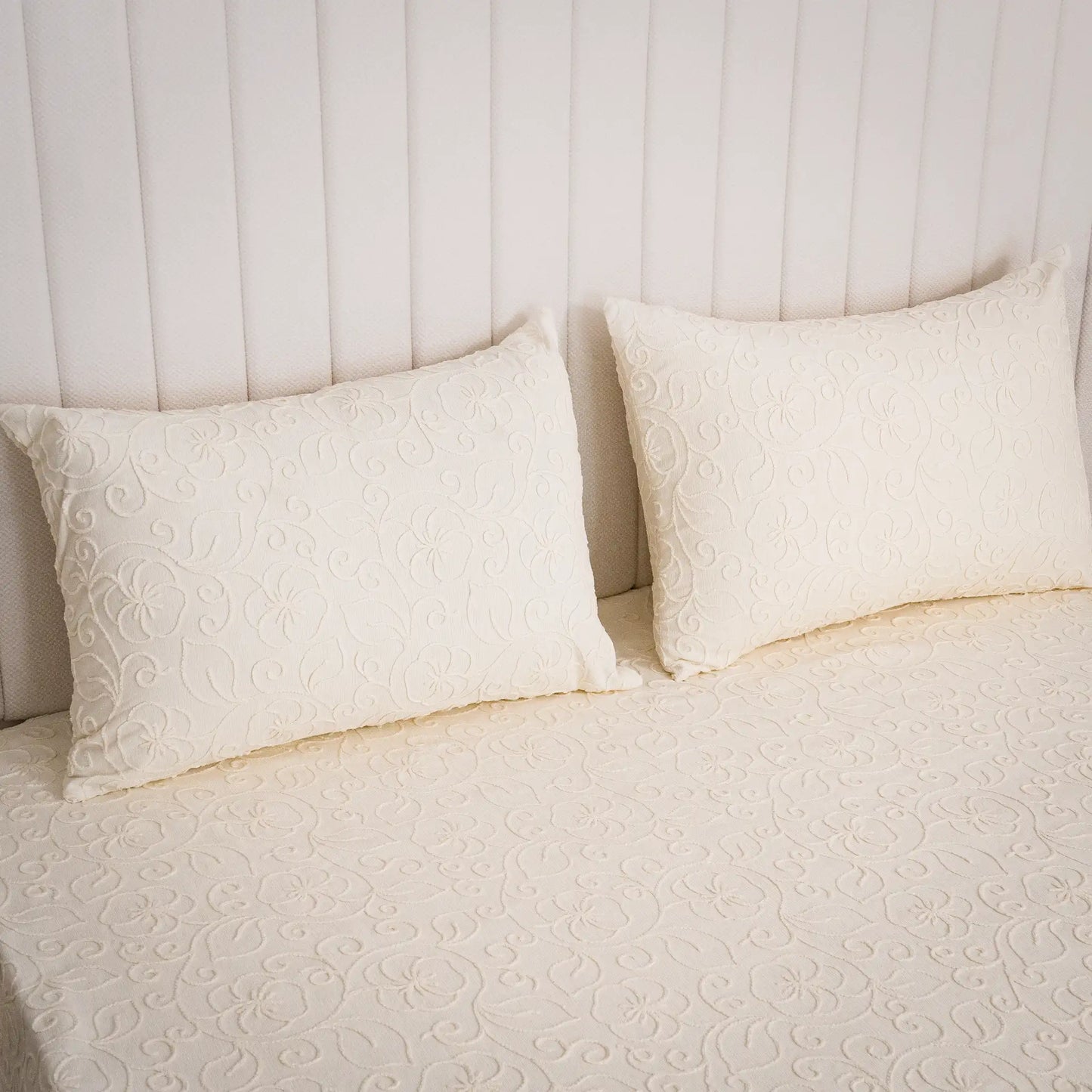 Parure de lit avec deux housses de coussins