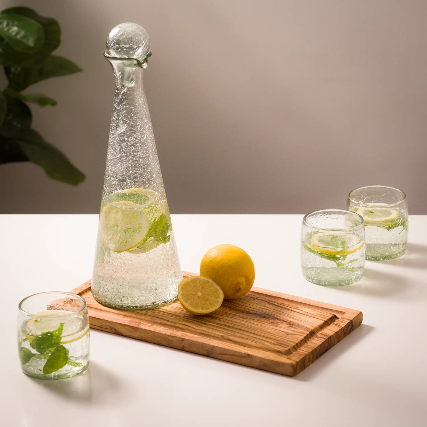 Service Eau de 6 personnes en verre soufflé – carafe & verres – Teinte miel