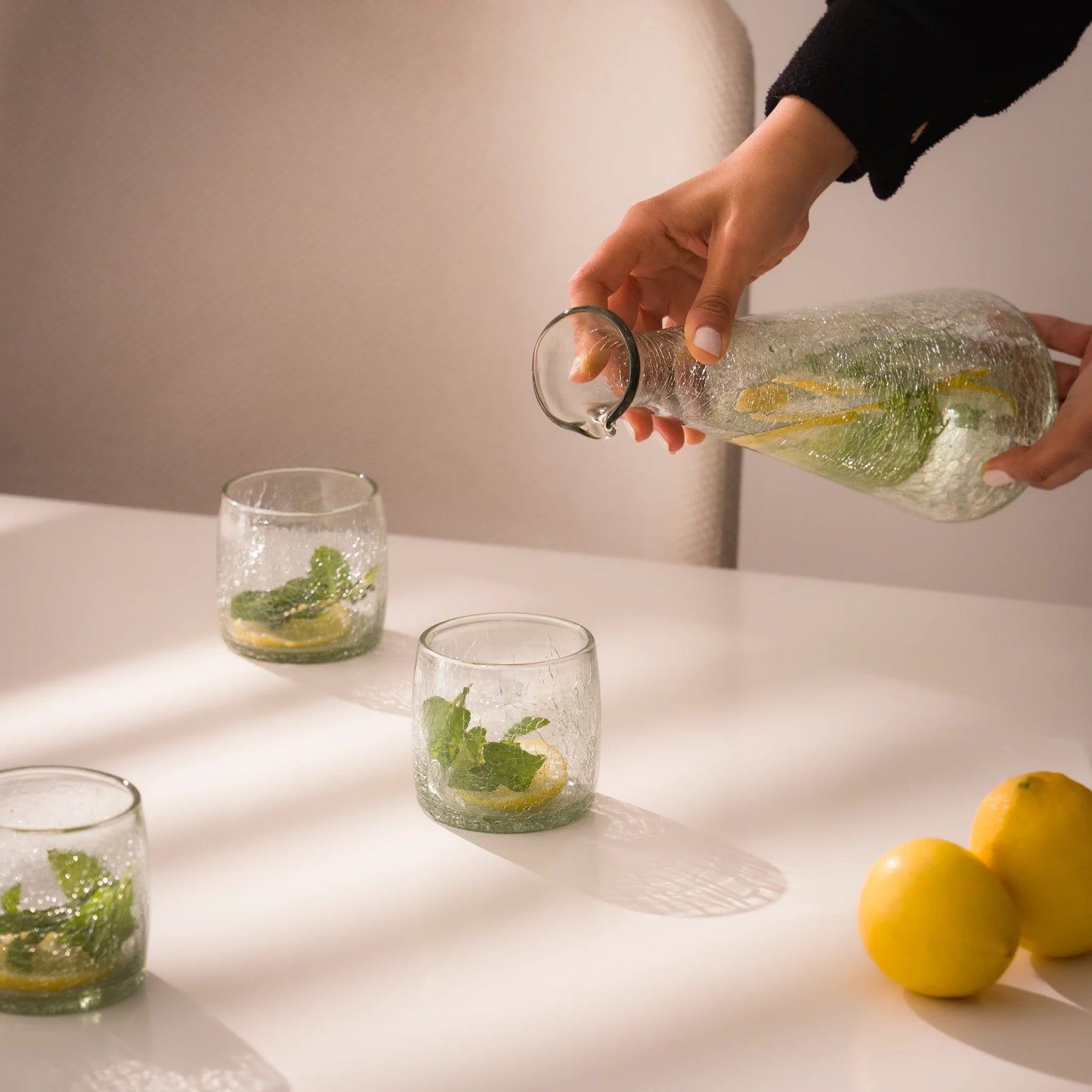 Service Eau de 6 personnes en verre soufflé – carafe & verres – Teinte miel