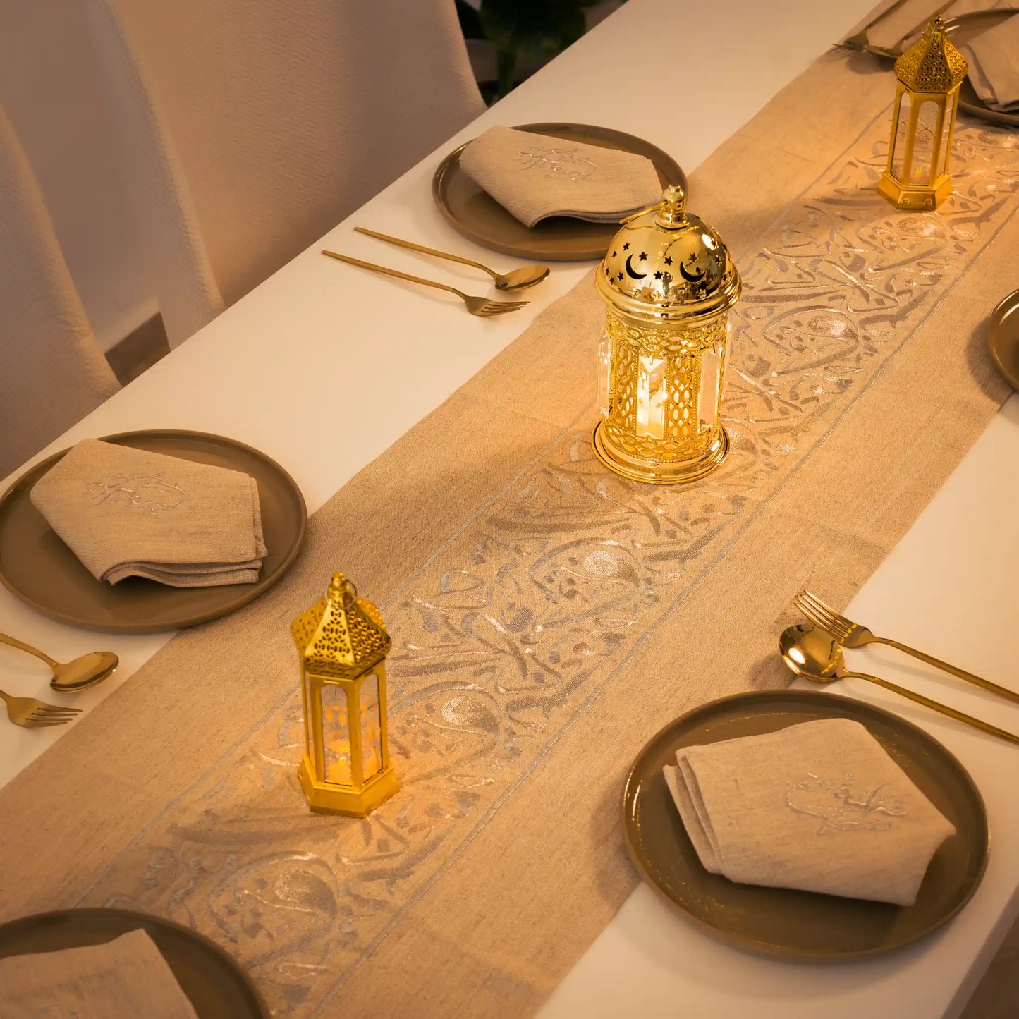 Chemin de table Calligraphie