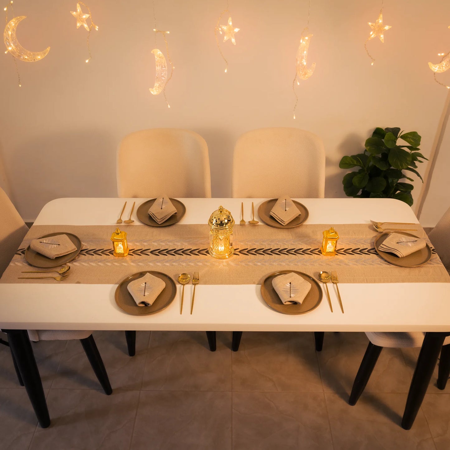 Chemin de Table en Lin Brodé - ARA