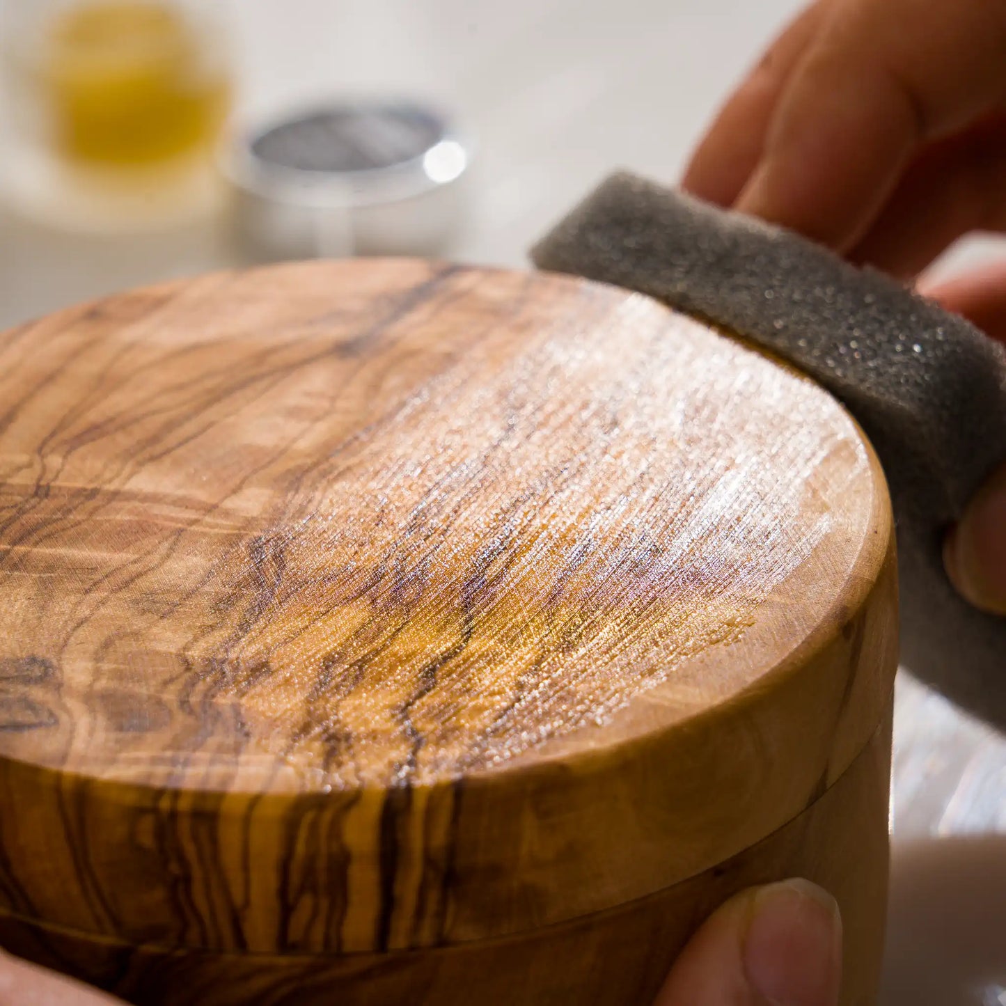 Boîte à Épices en Bois d’Olivier