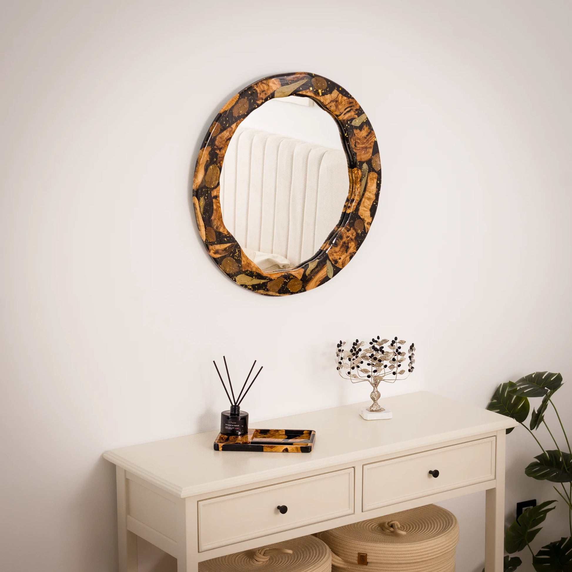 Miroir Prestige en bois d'olivier et résine décoratif mural de 60 cm