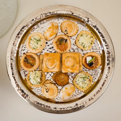 Présentoir avec cloche en verre soufflé & cuivre