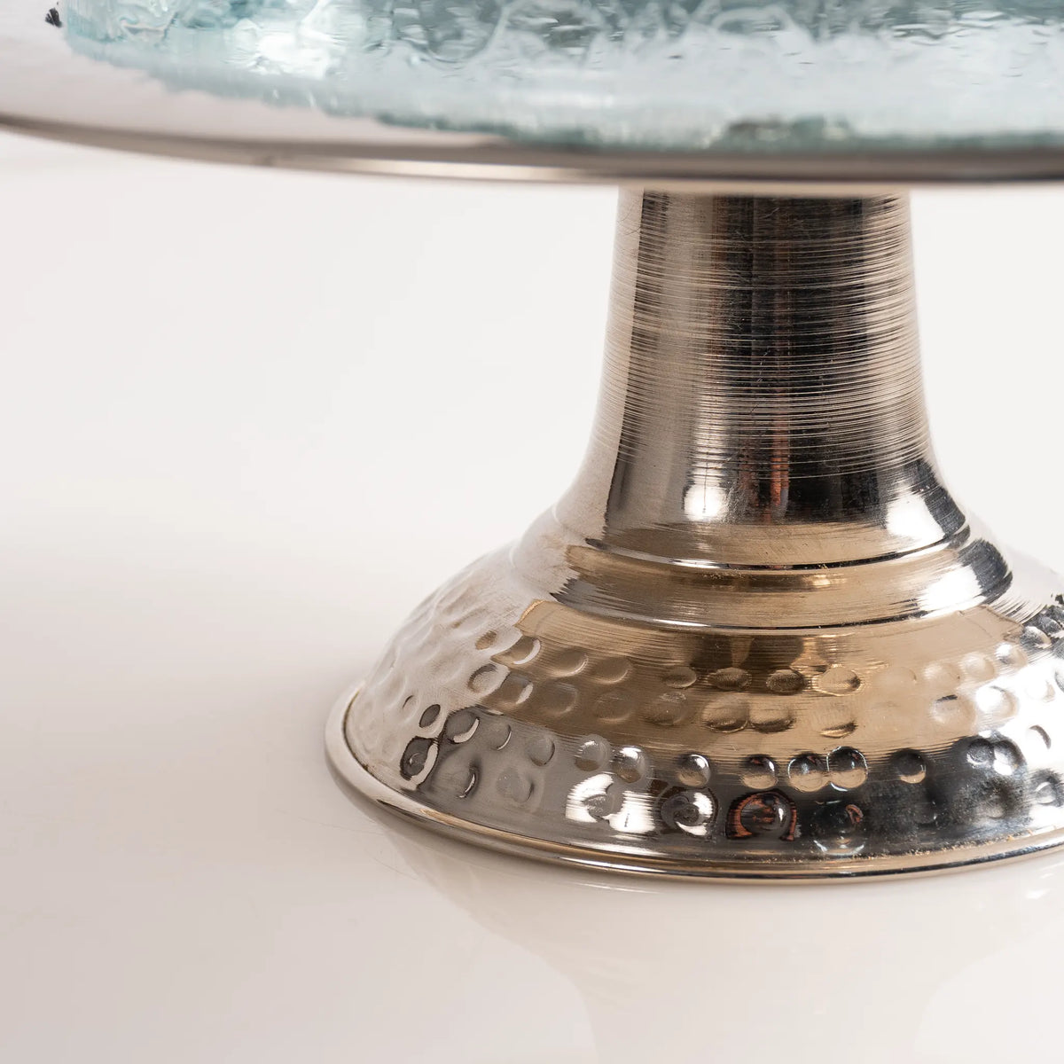 Présentoir avec cloche en verre soufflé & cuivre