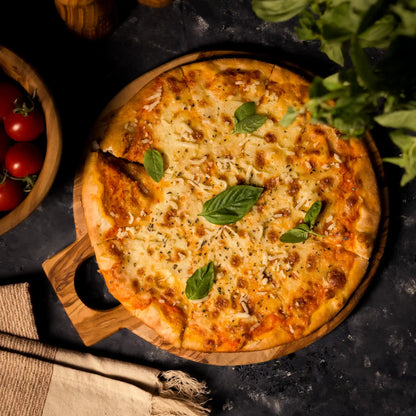 Planche à Pizza en Bois d’Olivier avec Manche